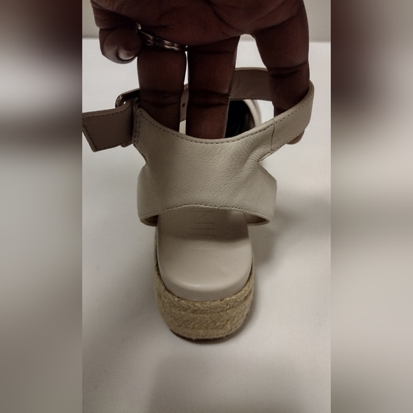 Nine West Leather Strappy Sandals 6 - Picture 5 of 11